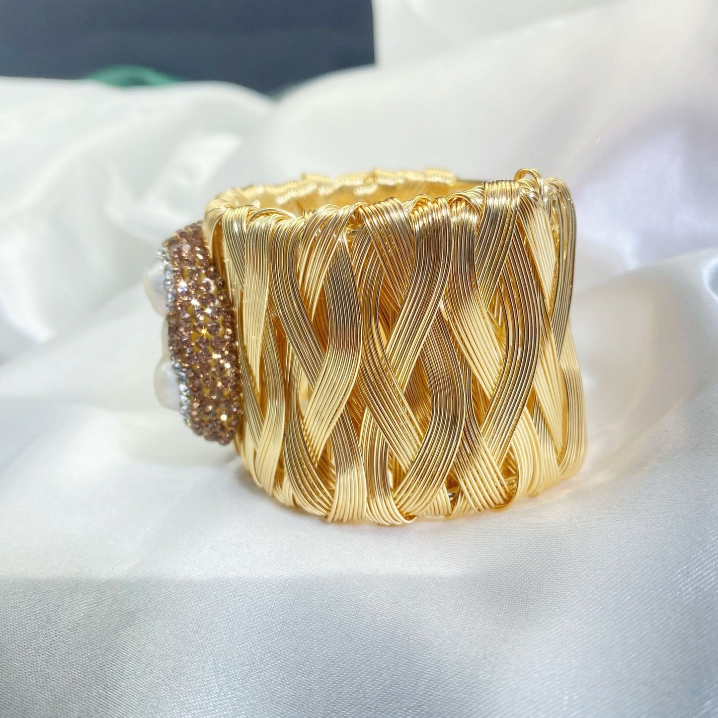 Natural Light Design Luxury Baroque Bracelet